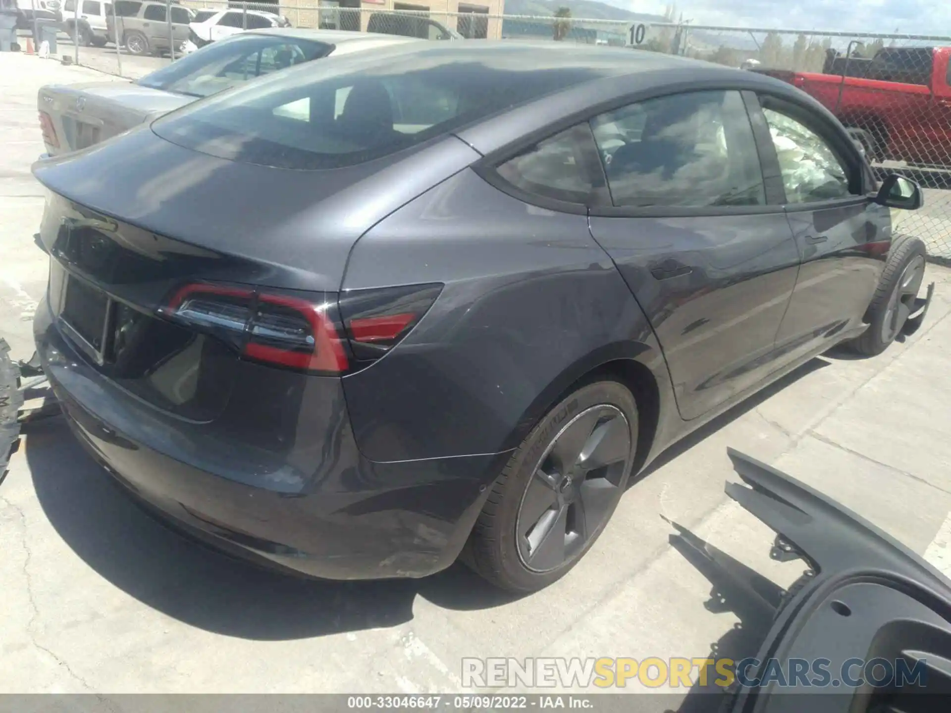 4 Photograph of a damaged car 5YJ3E1EA5MF071093 TESLA MODEL 3 2021