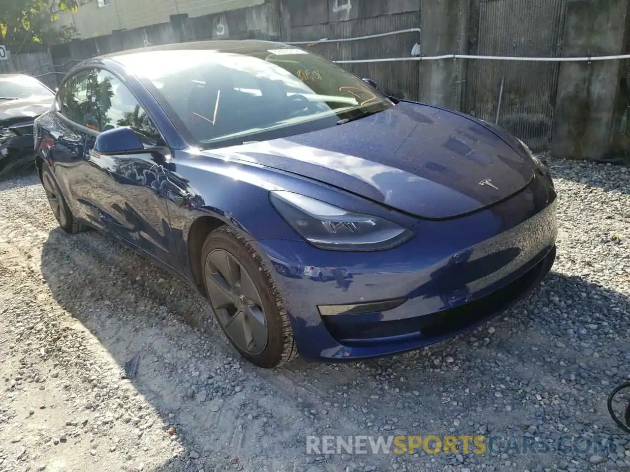 1 Photograph of a damaged car 5YJ3E1EA5MF088976 TESLA MODEL 3 2021