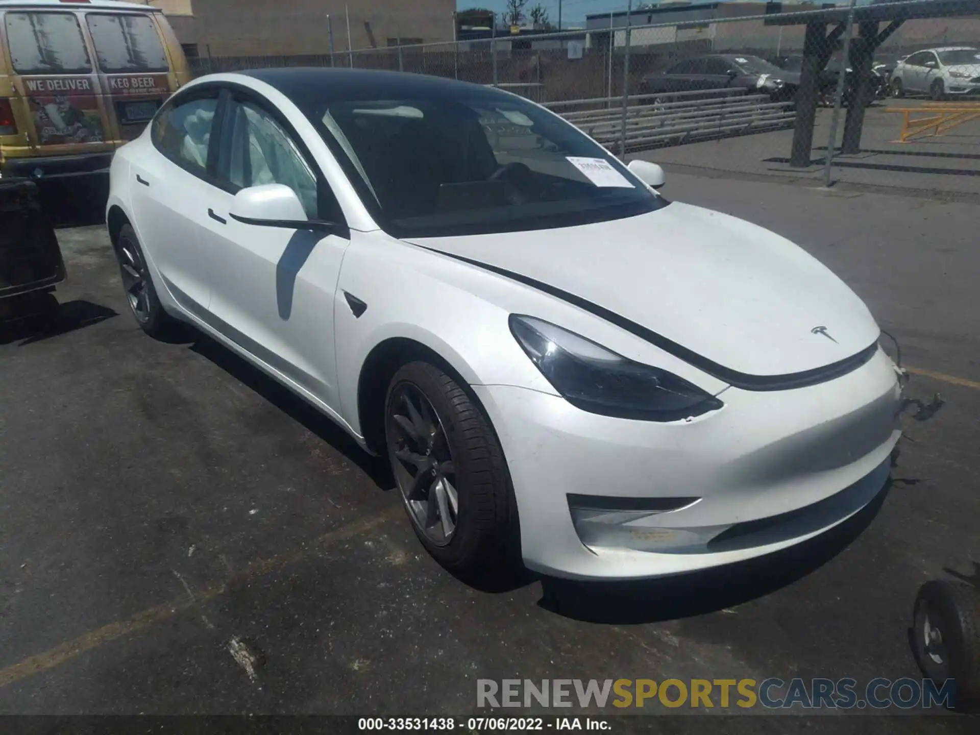 1 Photograph of a damaged car 5YJ3E1EA5MF092753 TESLA MODEL 3 2021