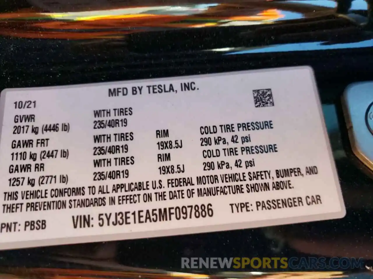 10 Photograph of a damaged car 5YJ3E1EA5MF097886 TESLA MODEL 3 2021