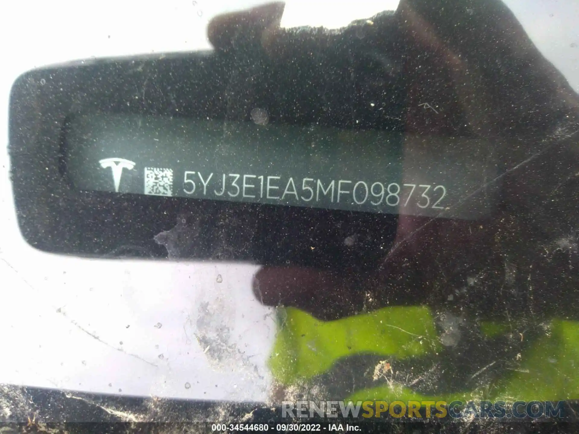 9 Photograph of a damaged car 5YJ3E1EA5MF098732 TESLA MODEL 3 2021