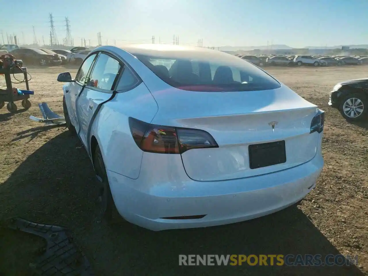 3 Photograph of a damaged car 5YJ3E1EA5MF867746 TESLA MODEL 3 2021