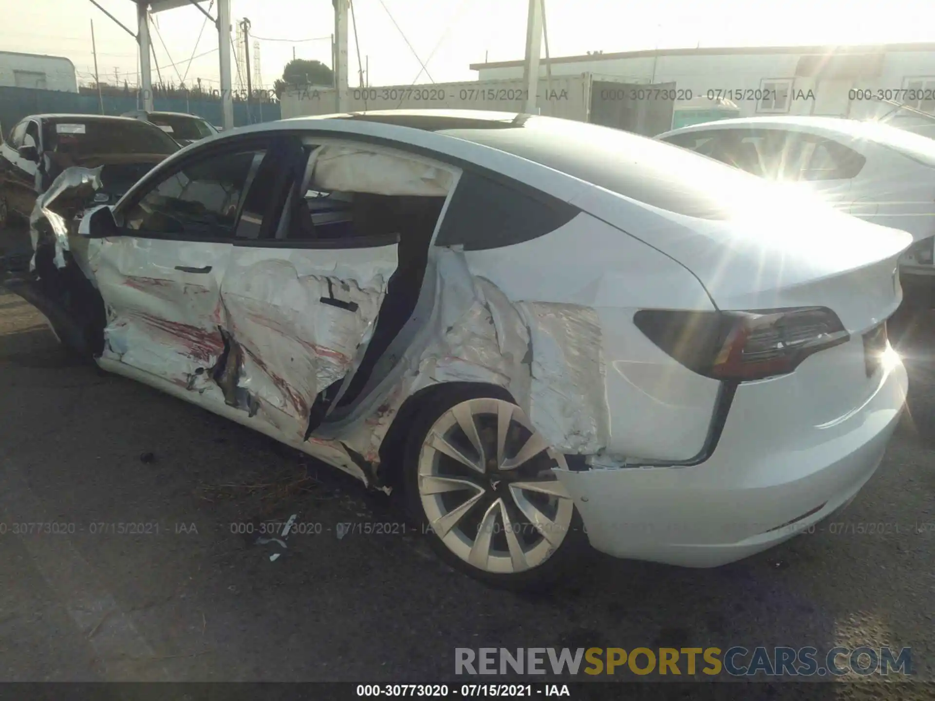 3 Photograph of a damaged car 5YJ3E1EA5MF872140 TESLA MODEL 3 2021