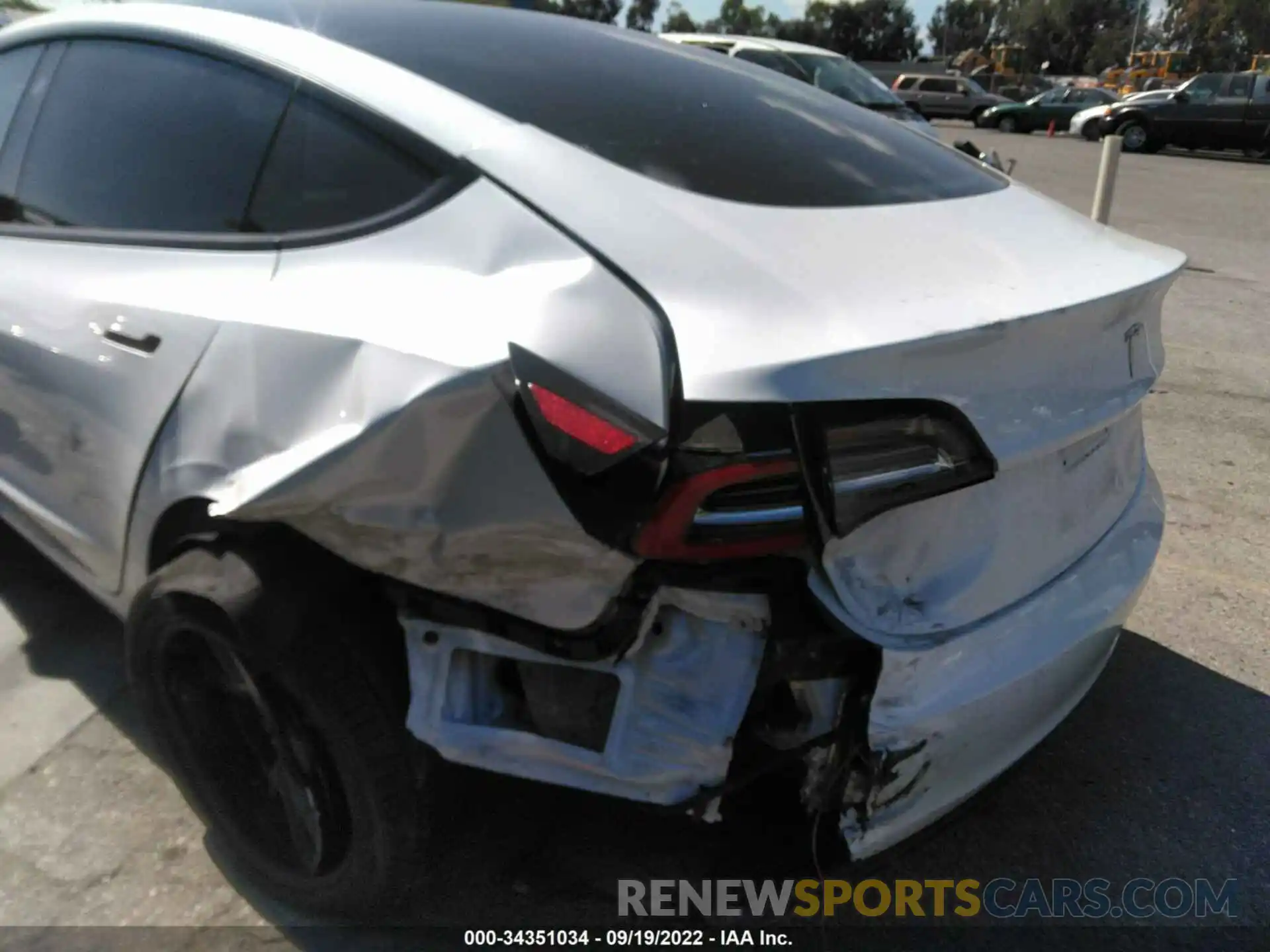 6 Photograph of a damaged car 5YJ3E1EA5MF873272 TESLA MODEL 3 2021