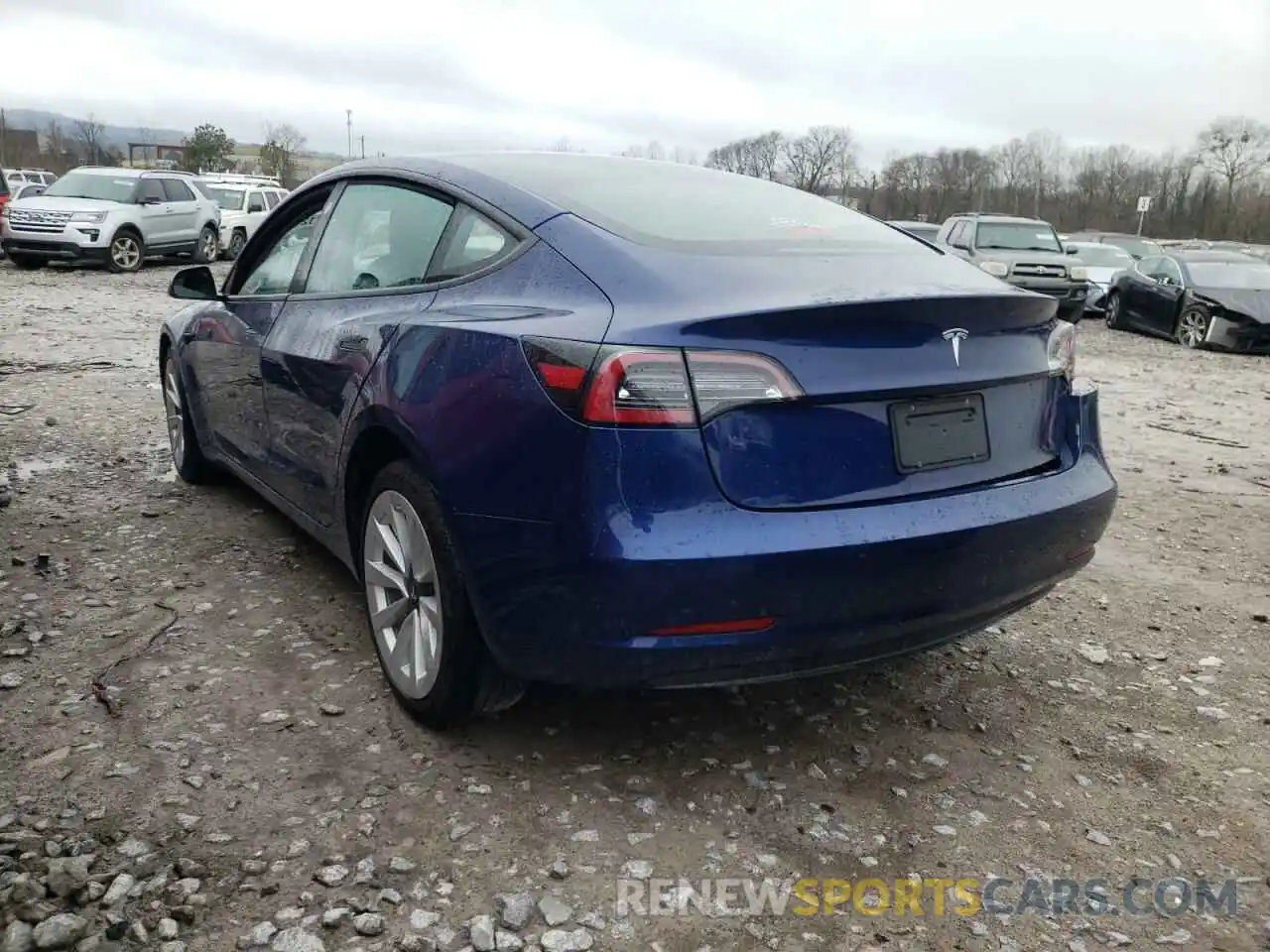 3 Photograph of a damaged car 5YJ3E1EA5MF917268 TESLA MODEL 3 2021