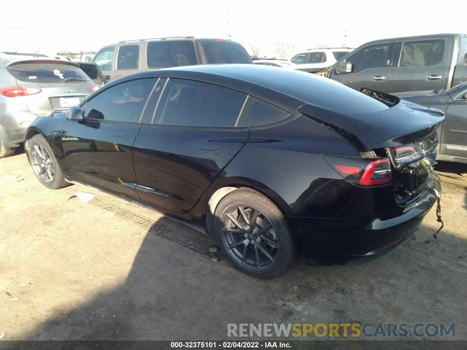 3 Photograph of a damaged car 5YJ3E1EA5MF922289 TESLA MODEL 3 2021