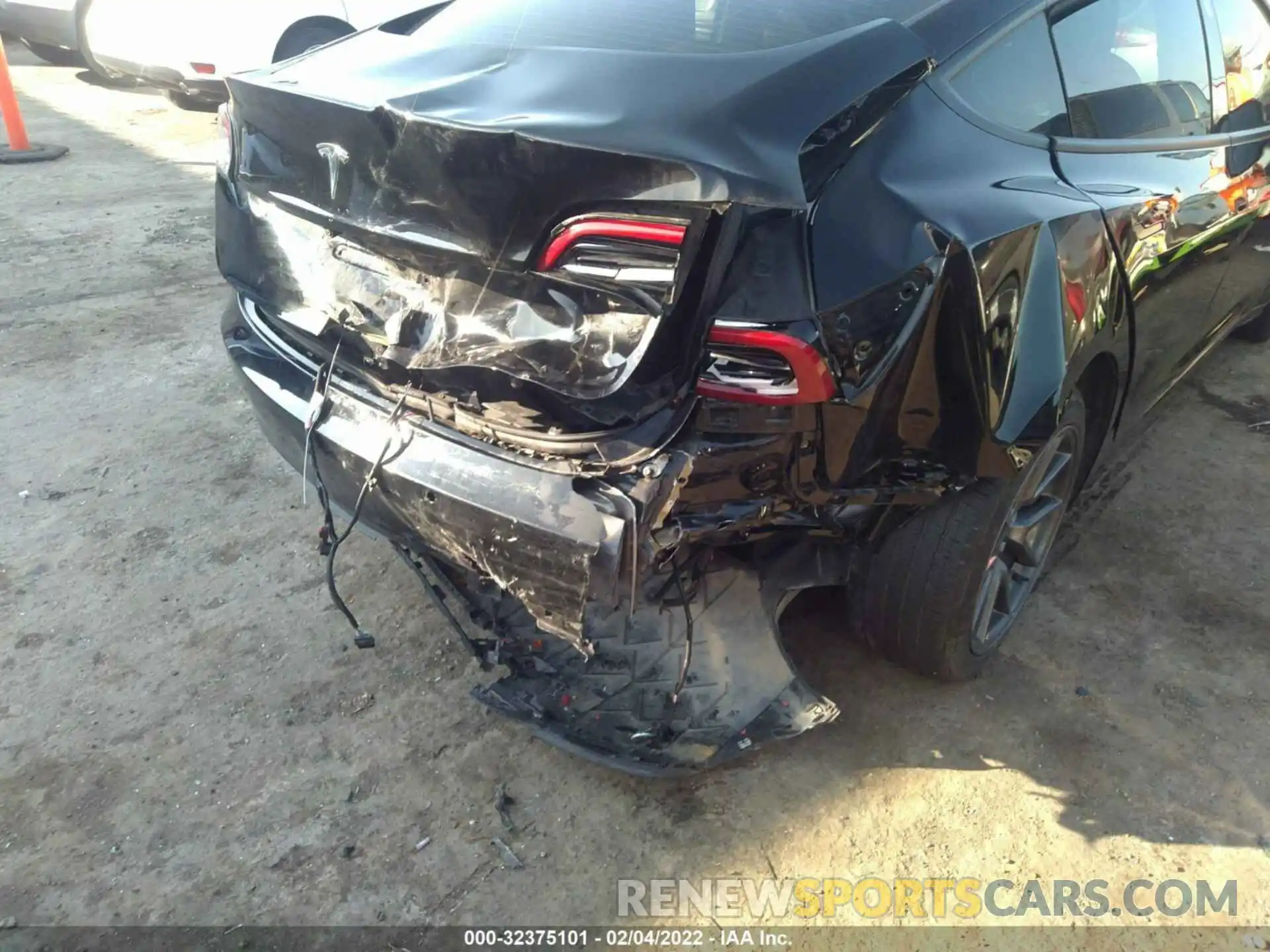 6 Photograph of a damaged car 5YJ3E1EA5MF922289 TESLA MODEL 3 2021