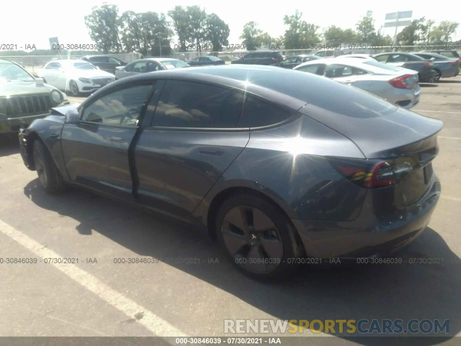 3 Photograph of a damaged car 5YJ3E1EA5MF923068 TESLA MODEL 3 2021