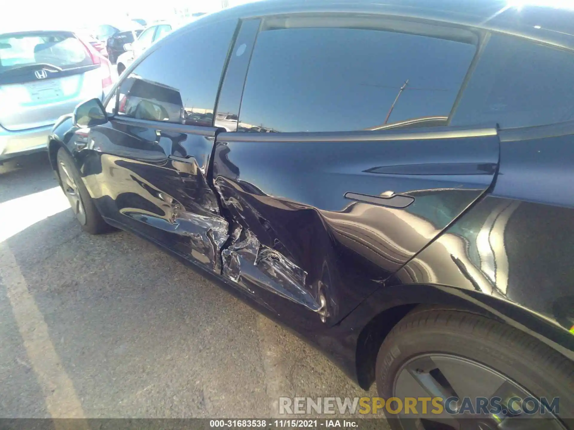 6 Photograph of a damaged car 5YJ3E1EA5MF930263 TESLA MODEL 3 2021