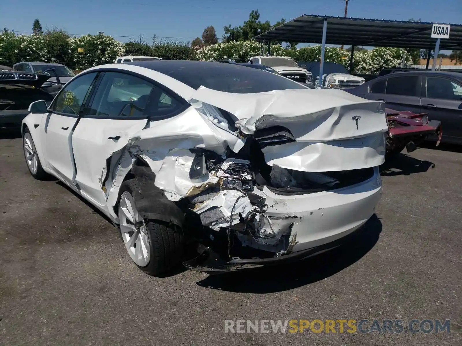 3 Photograph of a damaged car 5YJ3E1EA5MF937245 TESLA MODEL 3 2021