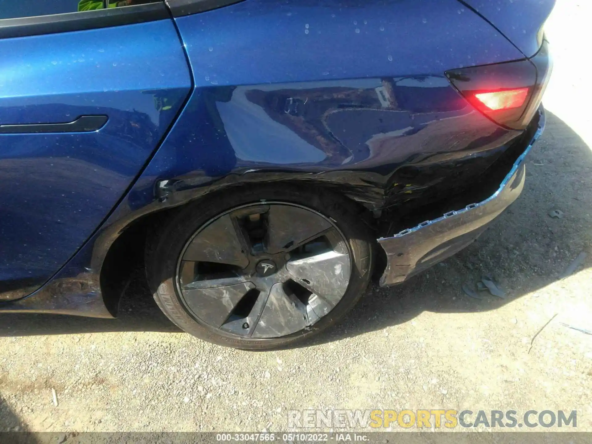 6 Photograph of a damaged car 5YJ3E1EA5MF940209 TESLA MODEL 3 2021