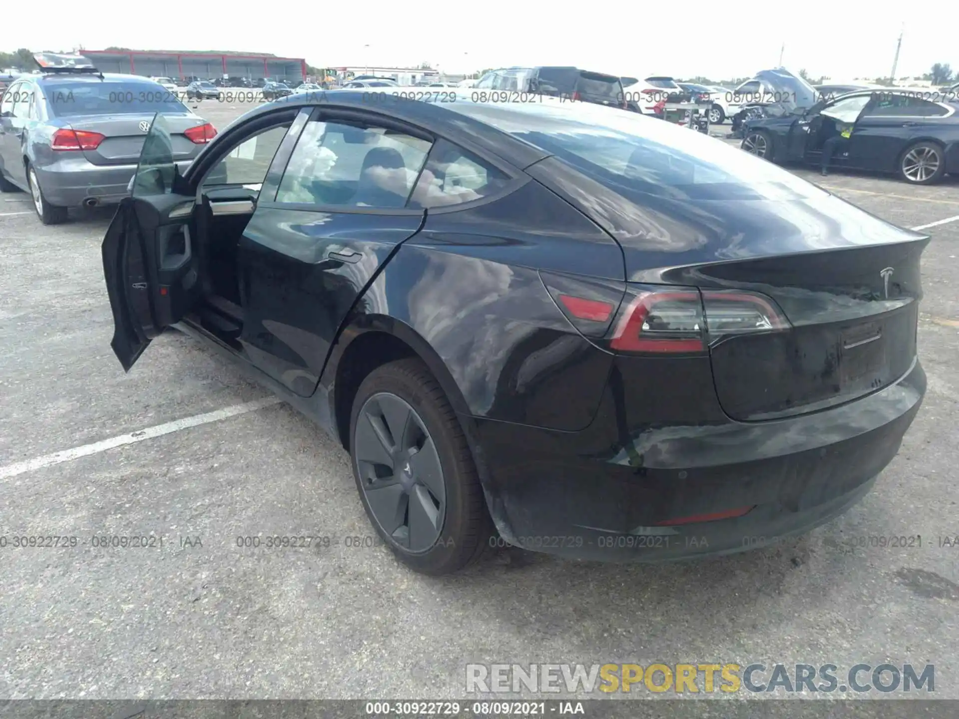 3 Photograph of a damaged car 5YJ3E1EA5MF955681 TESLA MODEL 3 2021