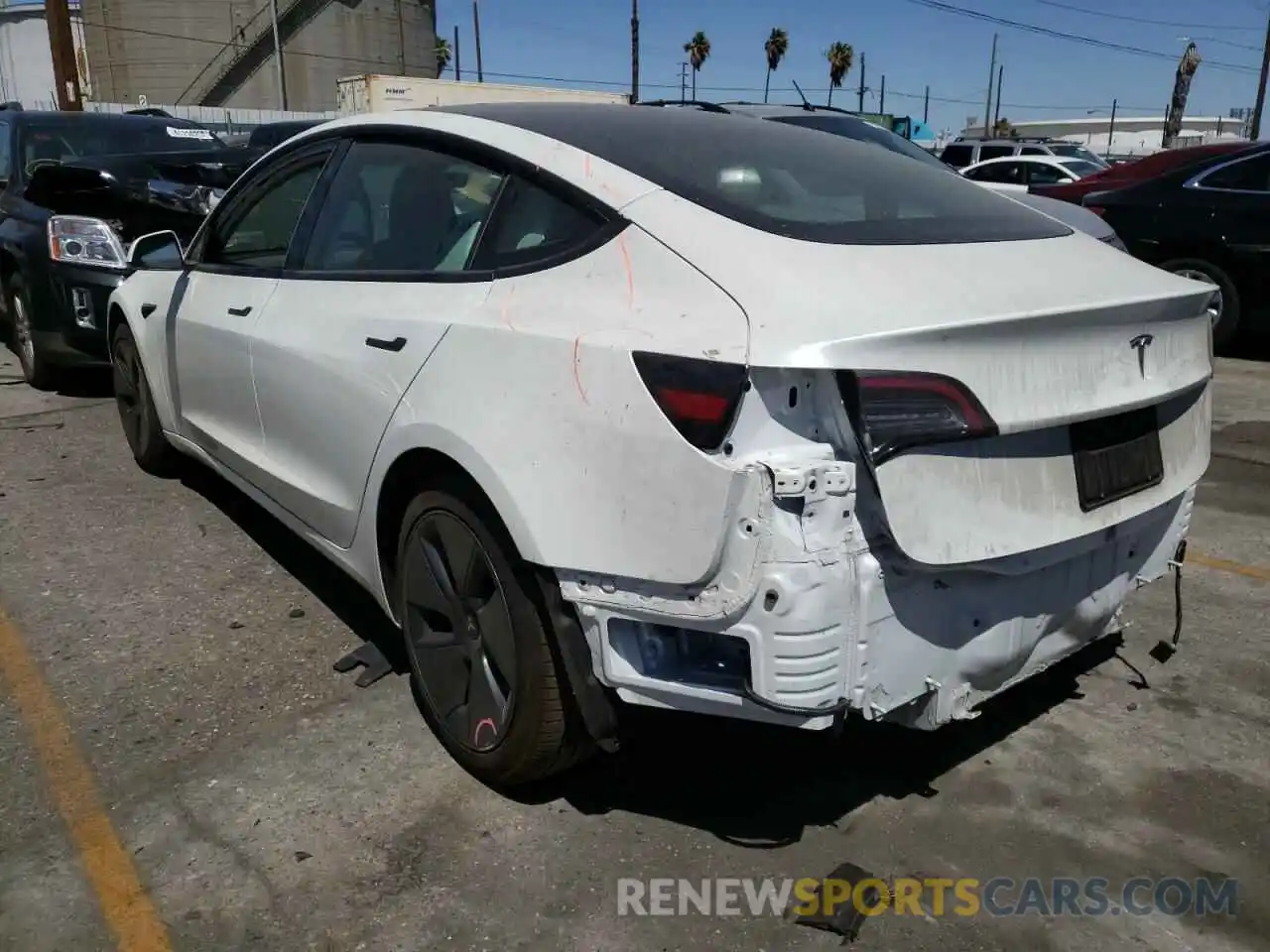 3 Photograph of a damaged car 5YJ3E1EA5MF992505 TESLA MODEL 3 2021