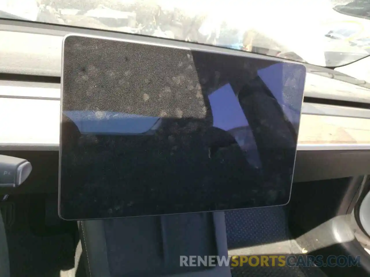 8 Photograph of a damaged car 5YJ3E1EA5MF992505 TESLA MODEL 3 2021