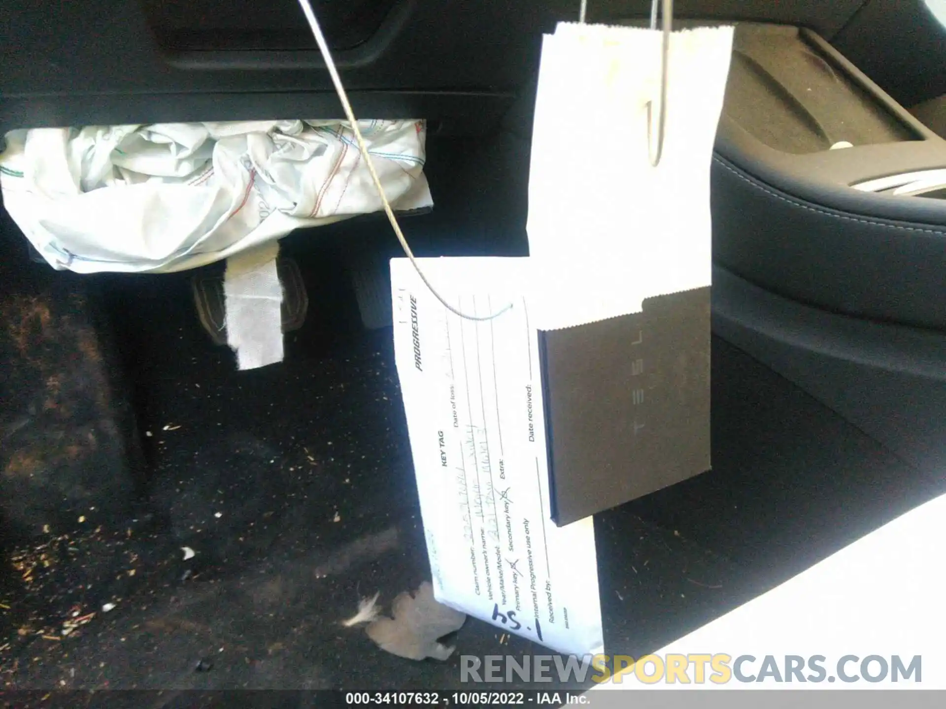 11 Photograph of a damaged car 5YJ3E1EA5MF995081 TESLA MODEL 3 2021