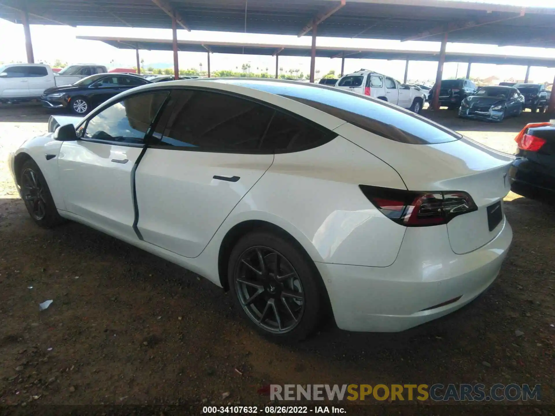 3 Photograph of a damaged car 5YJ3E1EA5MF995081 TESLA MODEL 3 2021