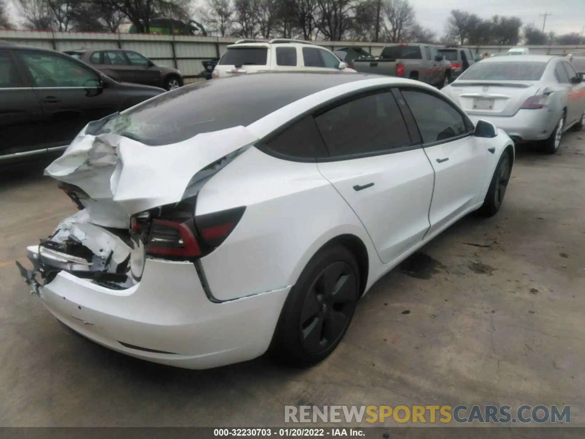 4 Photograph of a damaged car 5YJ3E1EA6MF021576 TESLA MODEL 3 2021