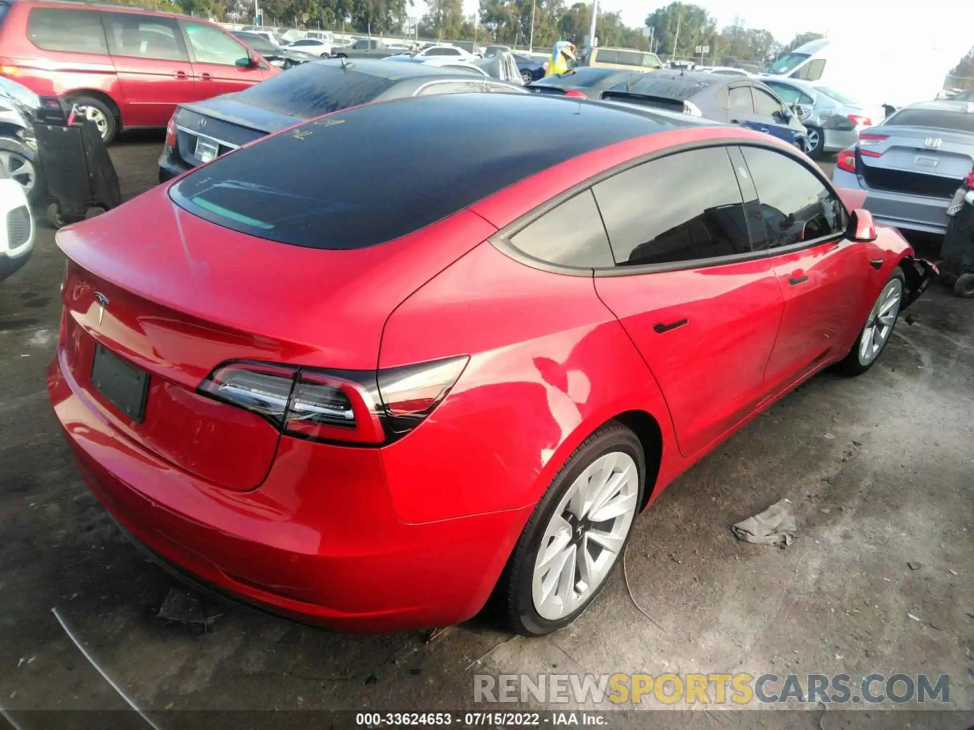 4 Фотография поврежденного автомобиля 5YJ3E1EA6MF028060 TESLA MODEL 3 2021