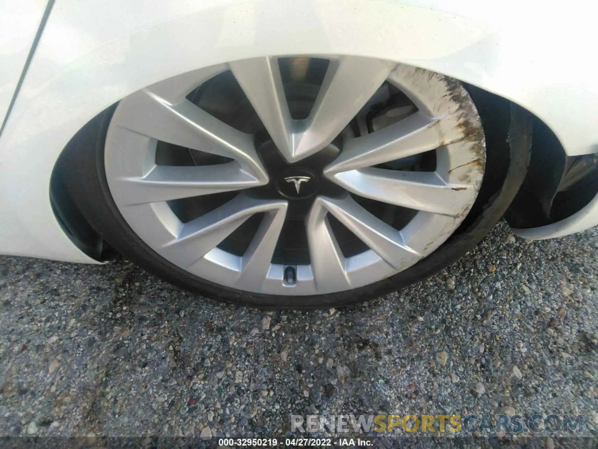 13 Photograph of a damaged car 5YJ3E1EA6MF032285 TESLA MODEL 3 2021