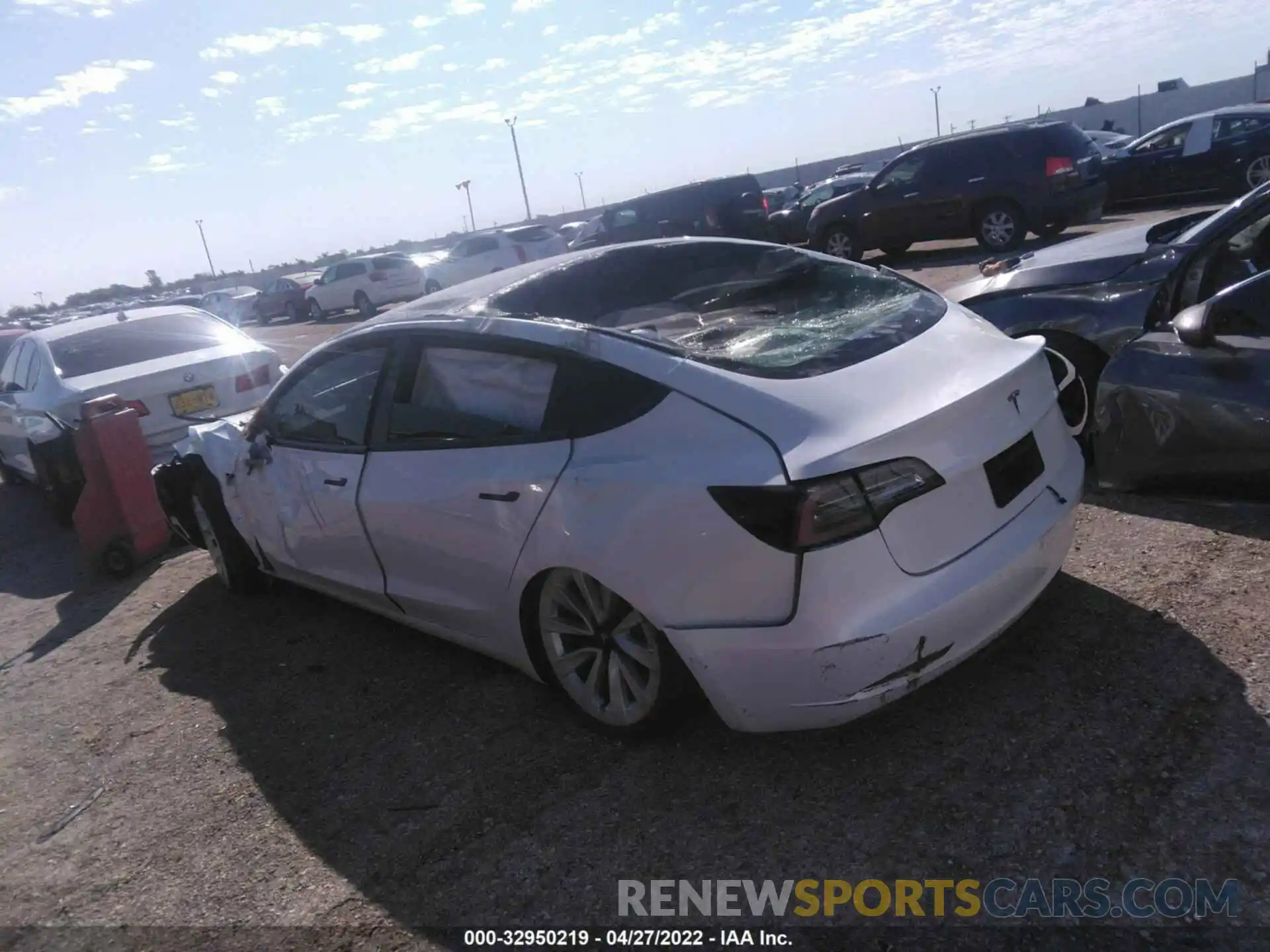 3 Photograph of a damaged car 5YJ3E1EA6MF032285 TESLA MODEL 3 2021