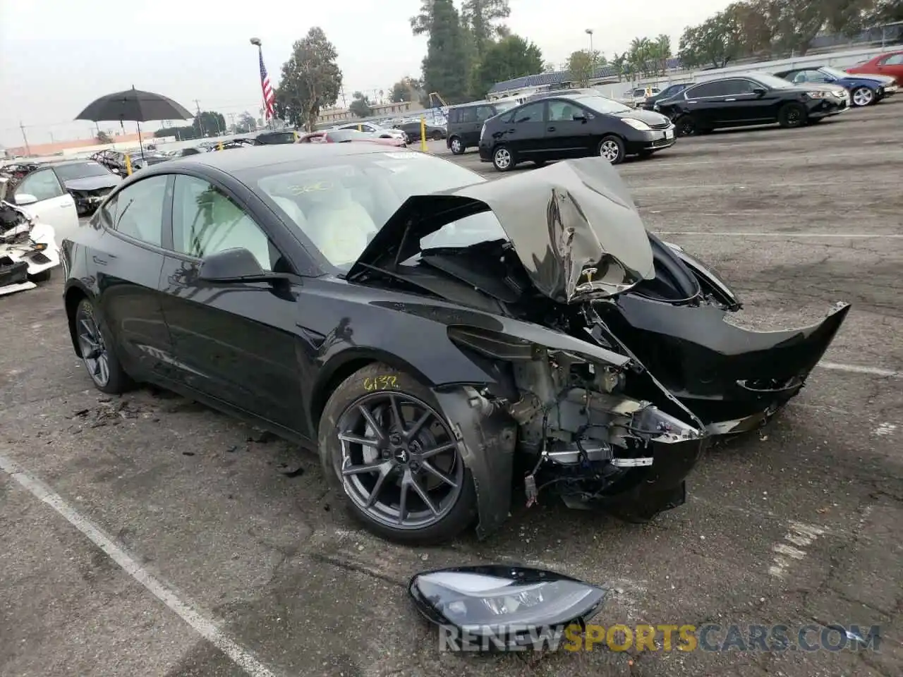 1 Photograph of a damaged car 5YJ3E1EA6MF052410 TESLA MODEL 3 2021