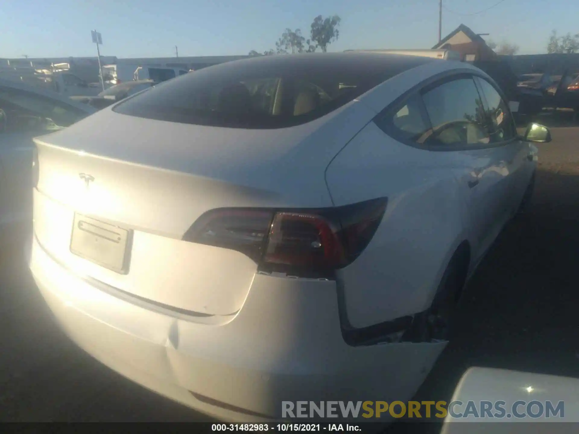 4 Photograph of a damaged car 5YJ3E1EA6MF067103 TESLA MODEL 3 2021