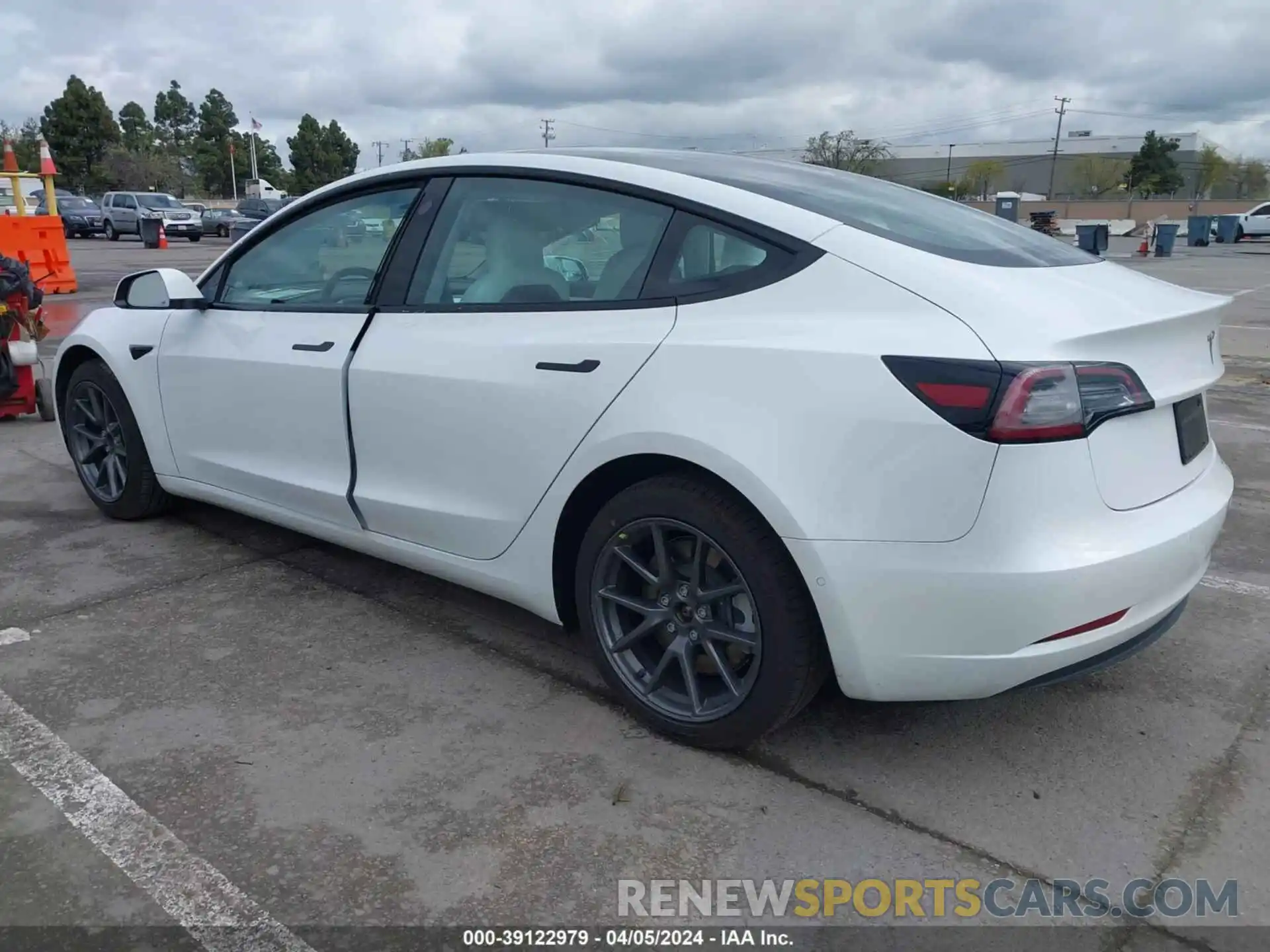 3 Photograph of a damaged car 5YJ3E1EA6MF071703 TESLA MODEL 3 2021