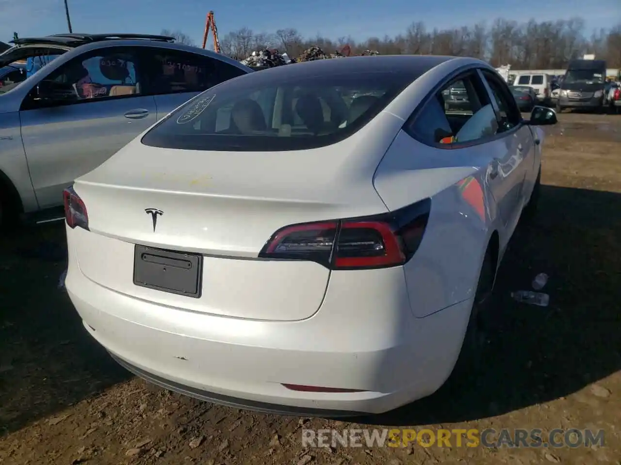 4 Photograph of a damaged car 5YJ3E1EA6MF088260 TESLA MODEL 3 2021