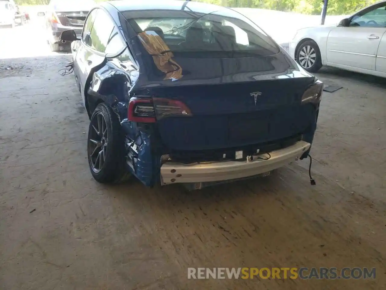 9 Photograph of a damaged car 5YJ3E1EA6MF094463 TESLA MODEL 3 2021