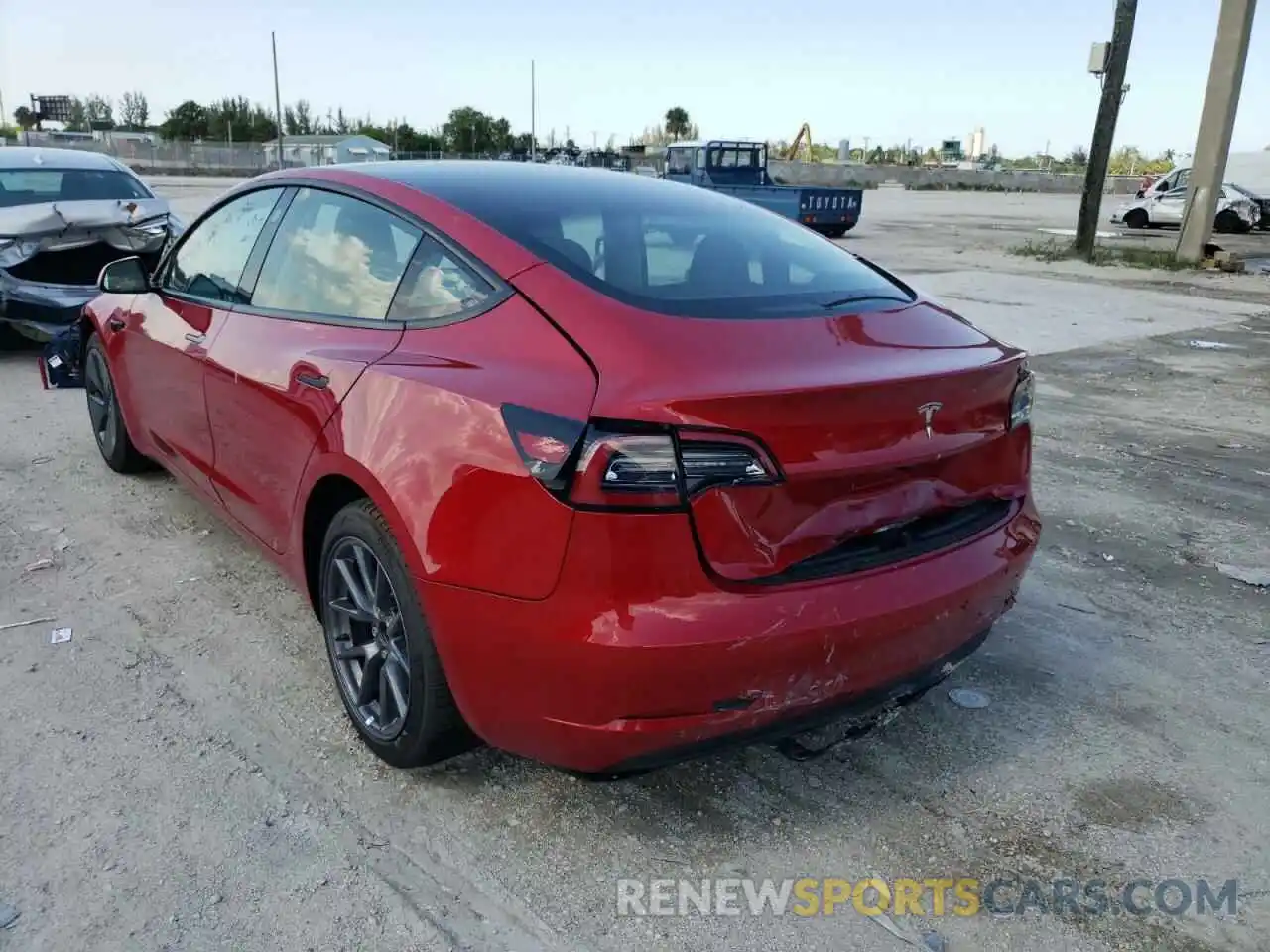 3 Photograph of a damaged car 5YJ3E1EA6MF100536 TESLA MODEL 3 2021