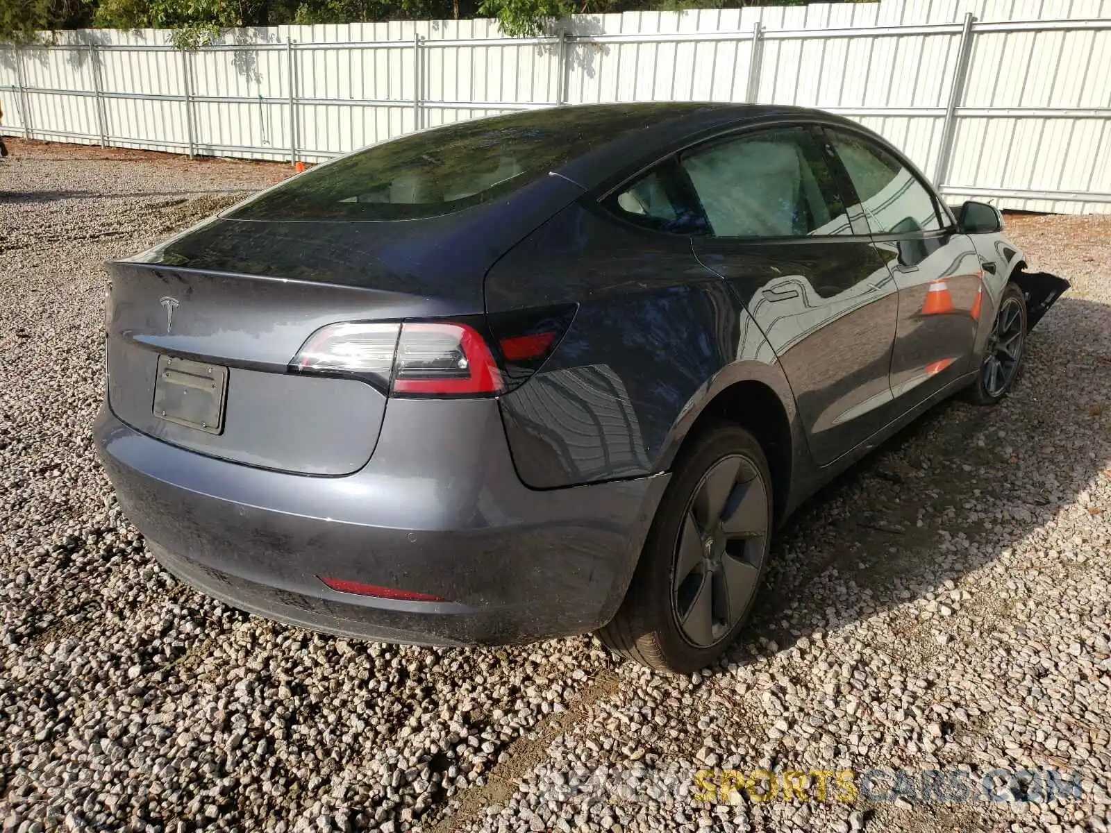 4 Photograph of a damaged car 5YJ3E1EA6MF866881 TESLA MODEL 3 2021