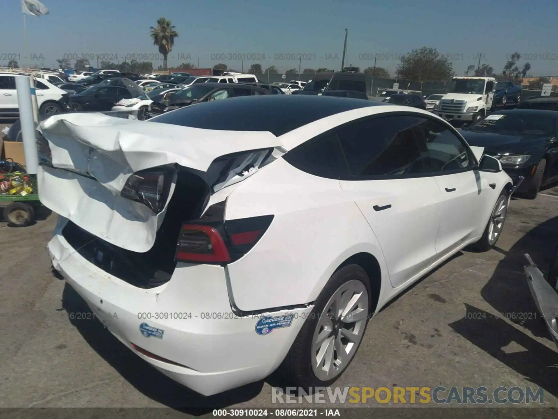 4 Photograph of a damaged car 5YJ3E1EA6MF872129 TESLA MODEL 3 2021