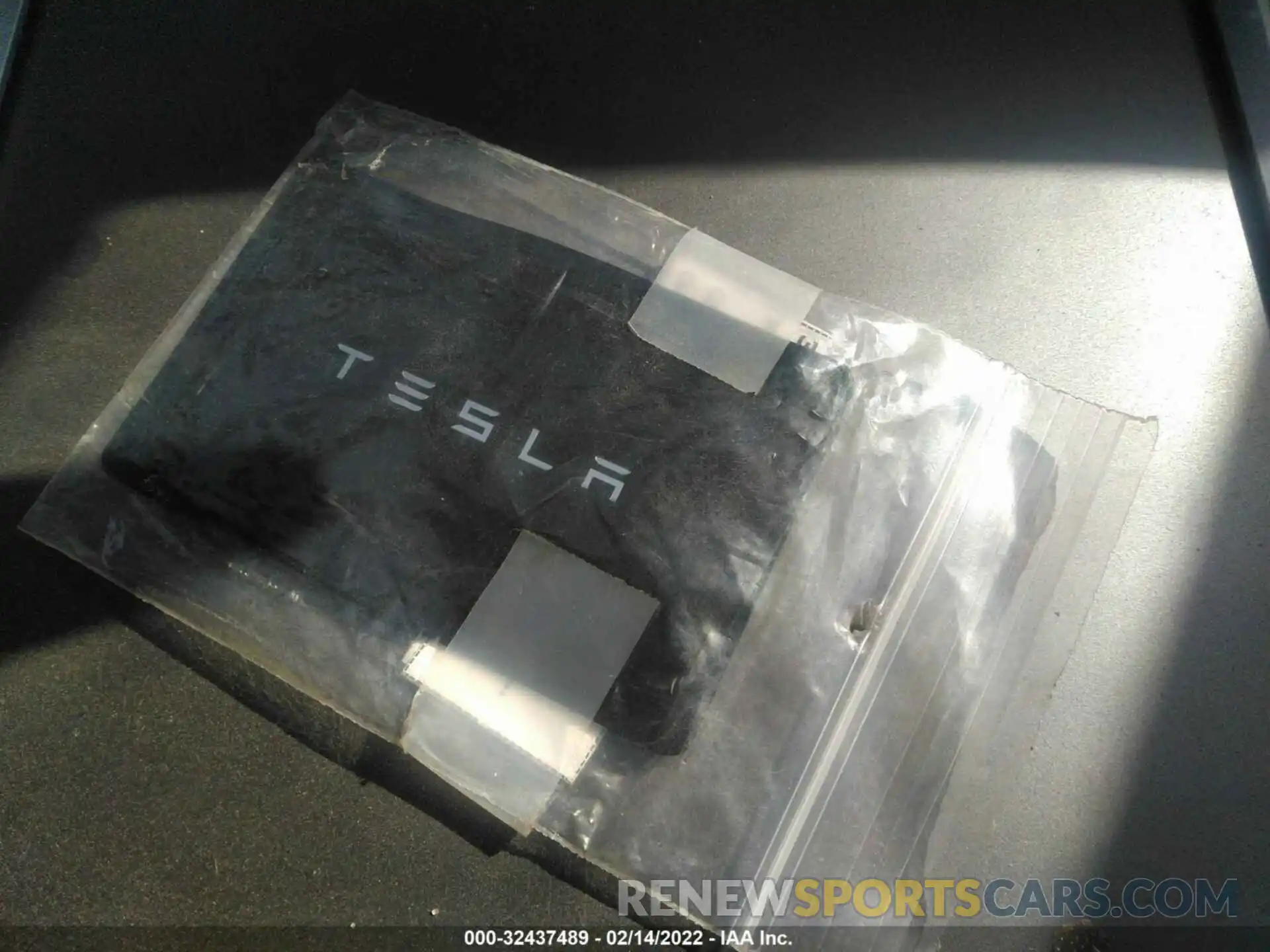 11 Photograph of a damaged car 5YJ3E1EA6MF873605 TESLA MODEL 3 2021