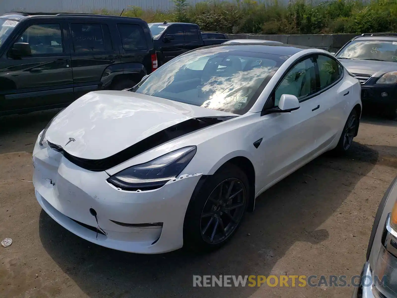 2 Photograph of a damaged car 5YJ3E1EA6MF921720 TESLA MODEL 3 2021