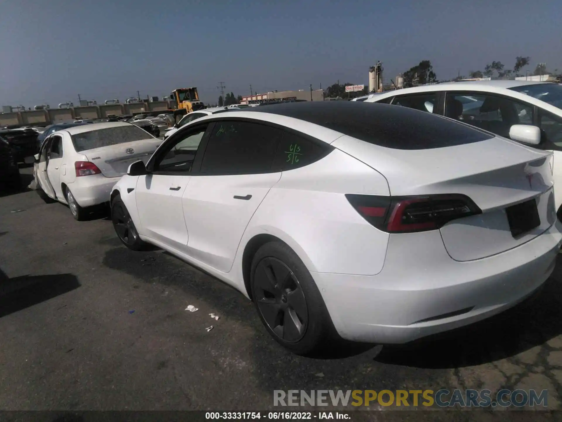 3 Photograph of a damaged car 5YJ3E1EA6MF947752 TESLA MODEL 3 2021