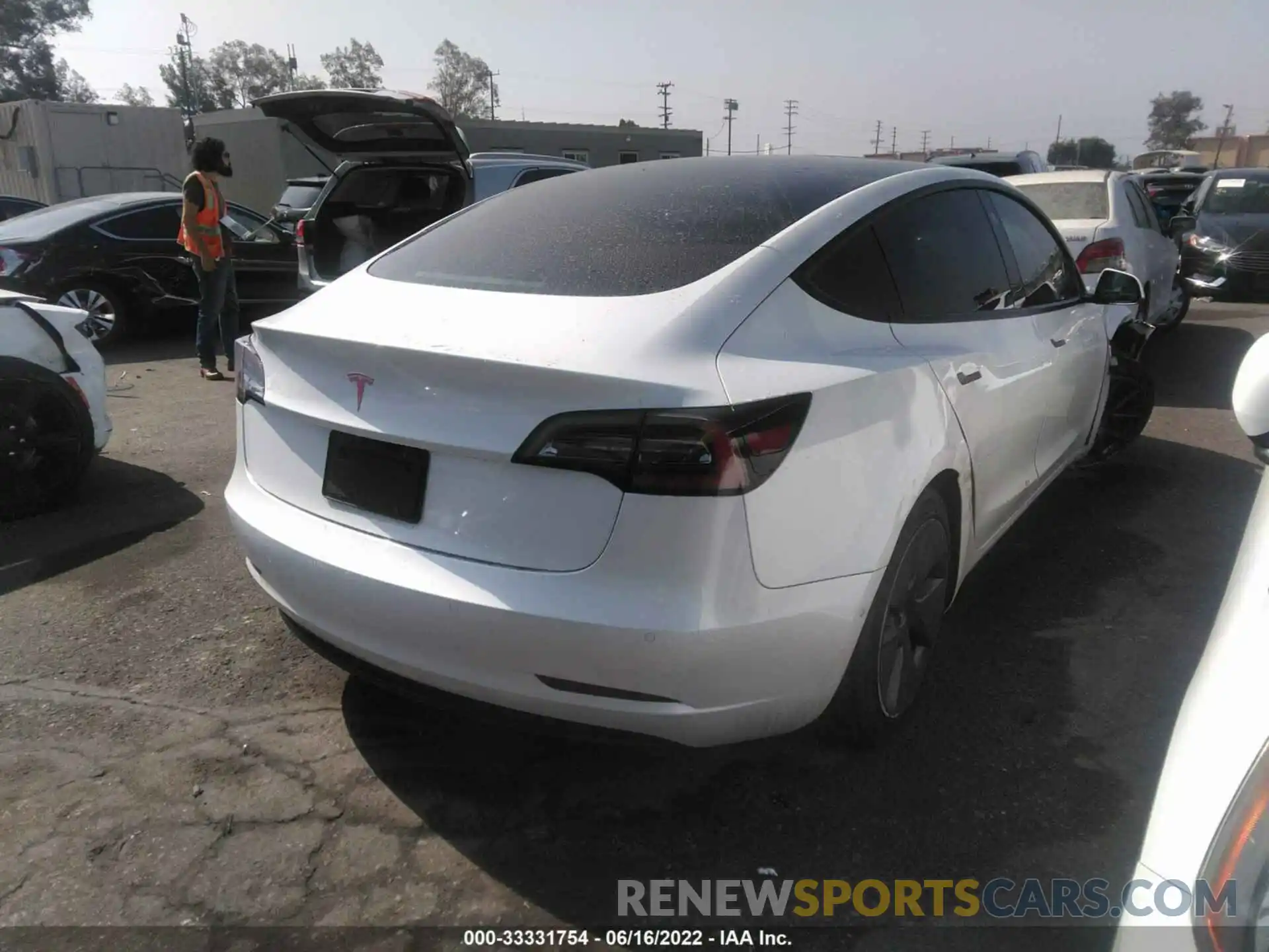 4 Photograph of a damaged car 5YJ3E1EA6MF947752 TESLA MODEL 3 2021