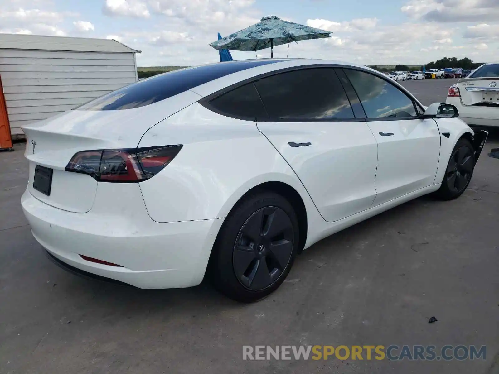 4 Photograph of a damaged car 5YJ3E1EA6MF982954 TESLA MODEL 3 2021