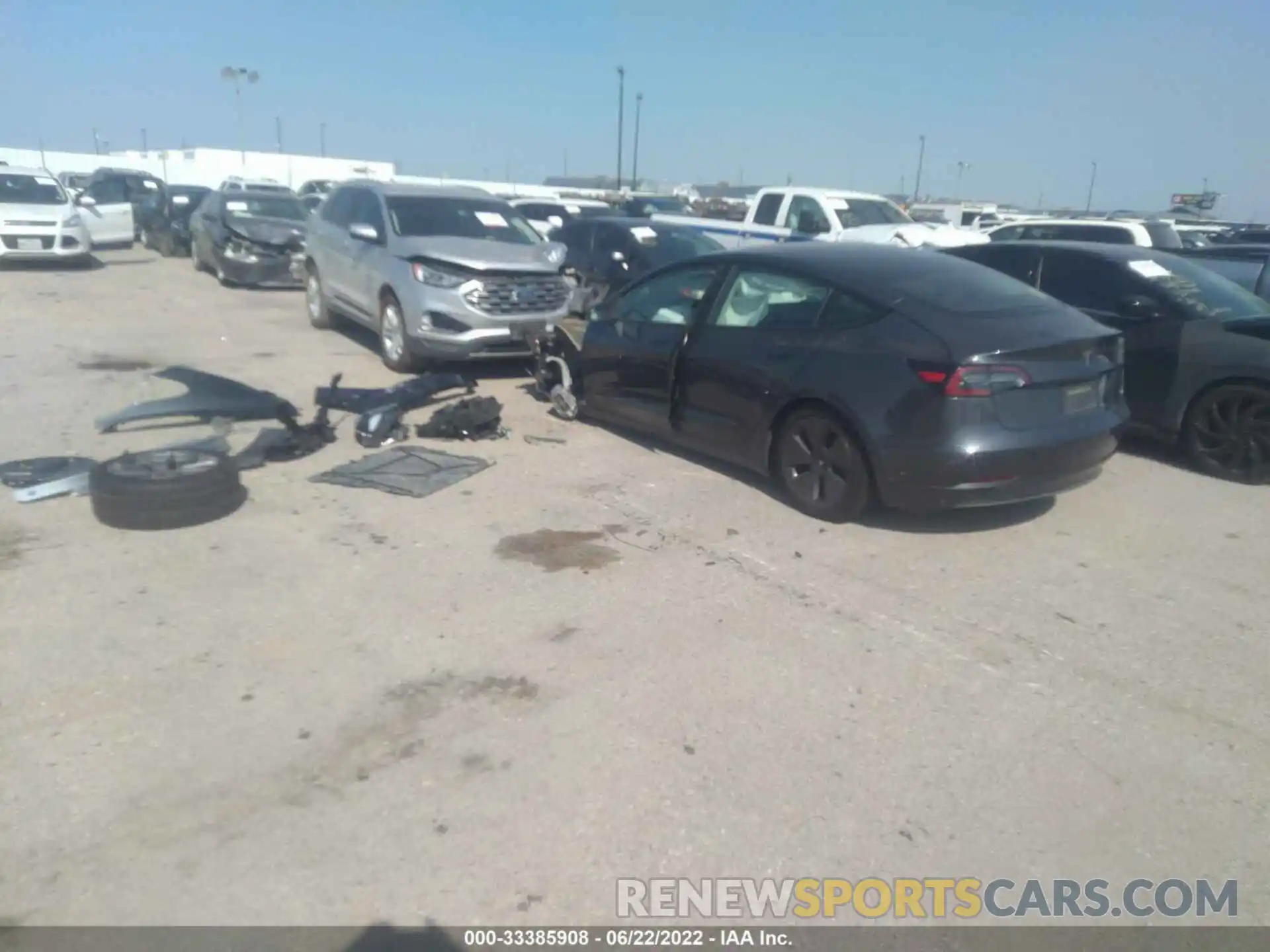 3 Photograph of a damaged car 5YJ3E1EA7MF015950 TESLA MODEL 3 2021