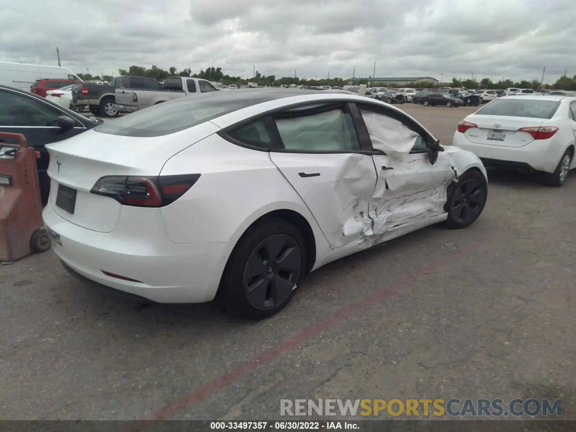 6 Photograph of a damaged car 5YJ3E1EA7MF017195 TESLA MODEL 3 2021