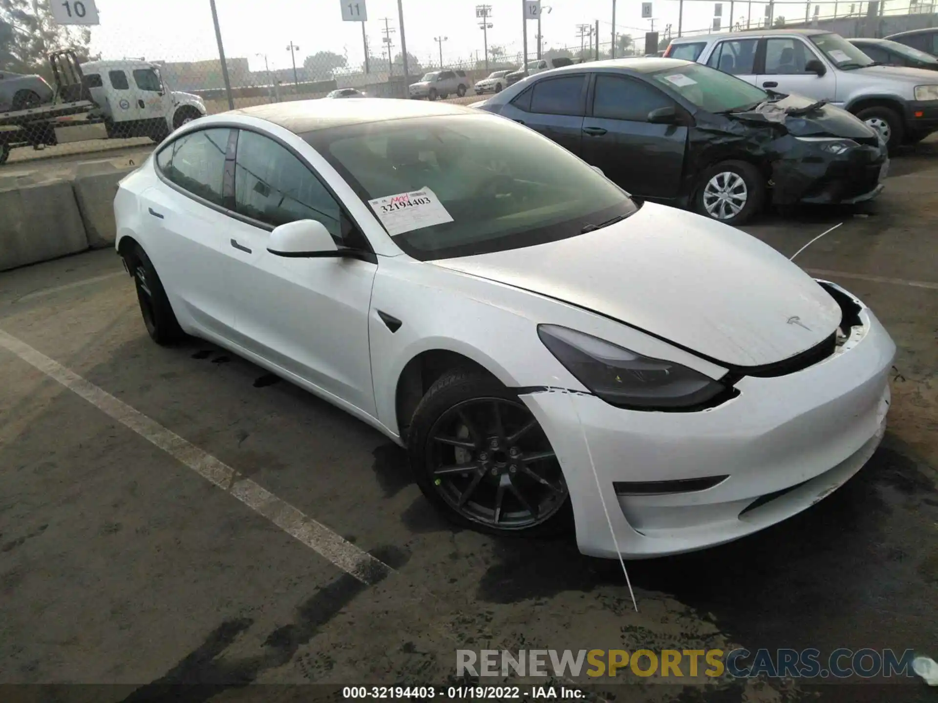 1 Photograph of a damaged car 5YJ3E1EA7MF053582 TESLA MODEL 3 2021