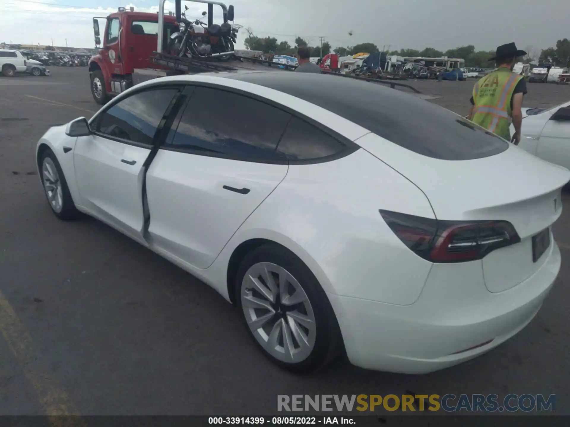 3 Photograph of a damaged car 5YJ3E1EA7MF084895 TESLA MODEL 3 2021