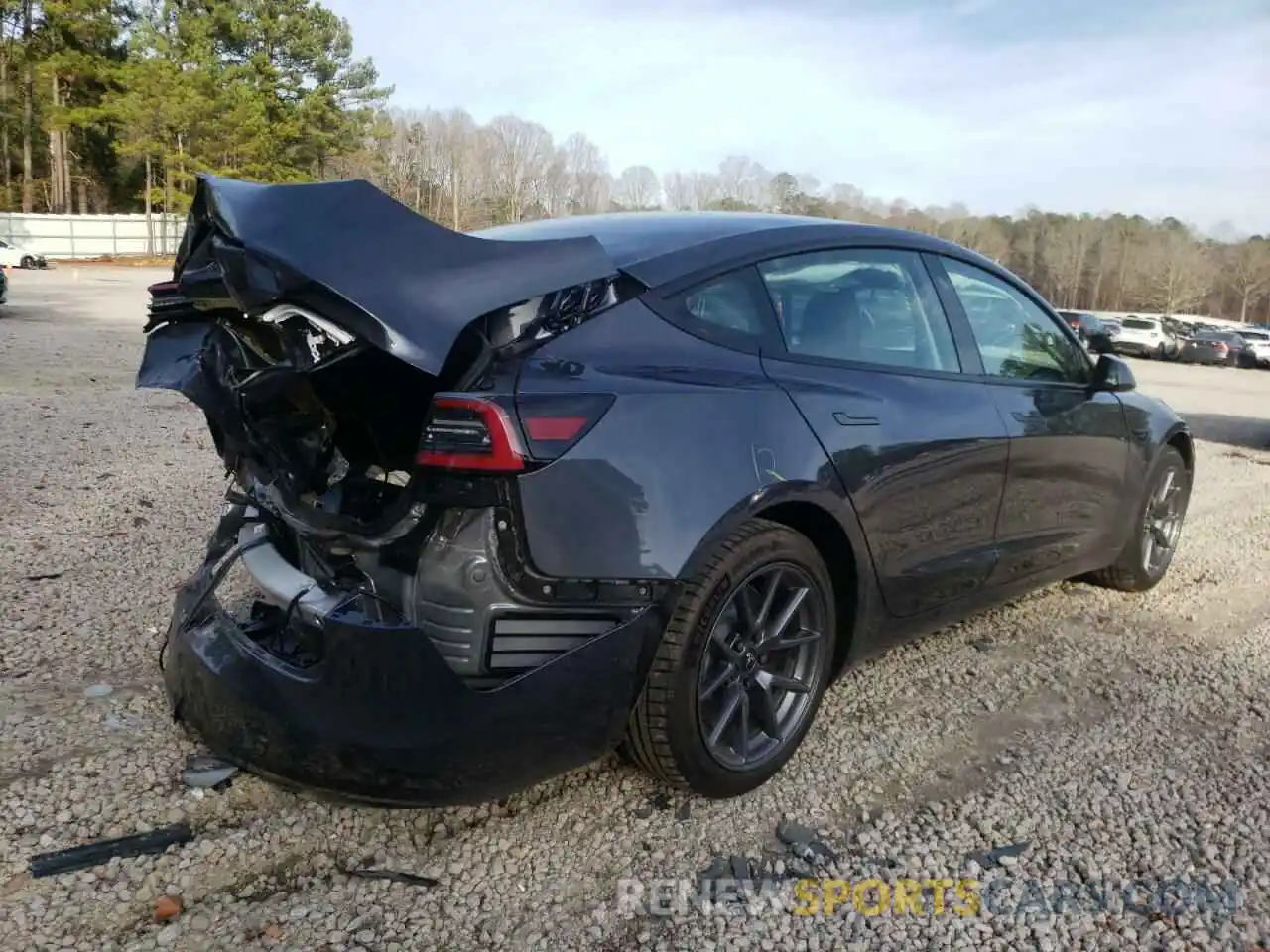 4 Photograph of a damaged car 5YJ3E1EA7MF092852 TESLA MODEL 3 2021