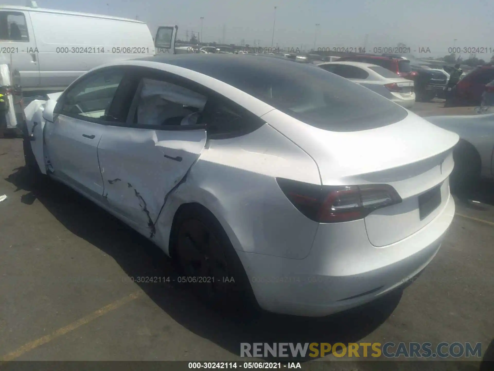 3 Photograph of a damaged car 5YJ3E1EA7MF858871 TESLA MODEL 3 2021