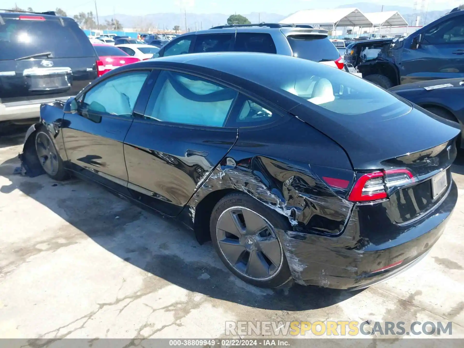 3 Photograph of a damaged car 5YJ3E1EA7MF915988 TESLA MODEL 3 2021