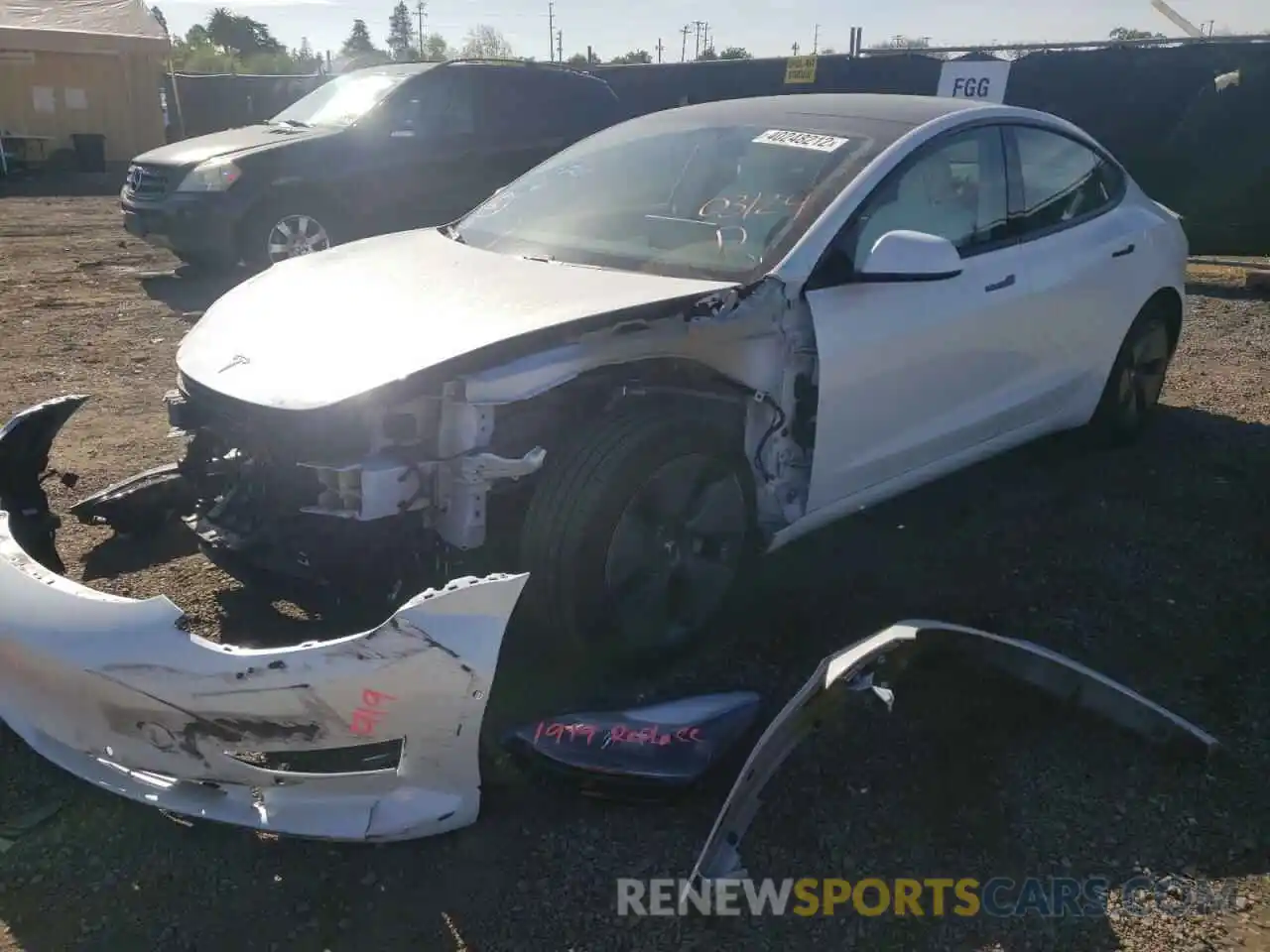 2 Photograph of a damaged car 5YJ3E1EA7MF938798 TESLA MODEL 3 2021