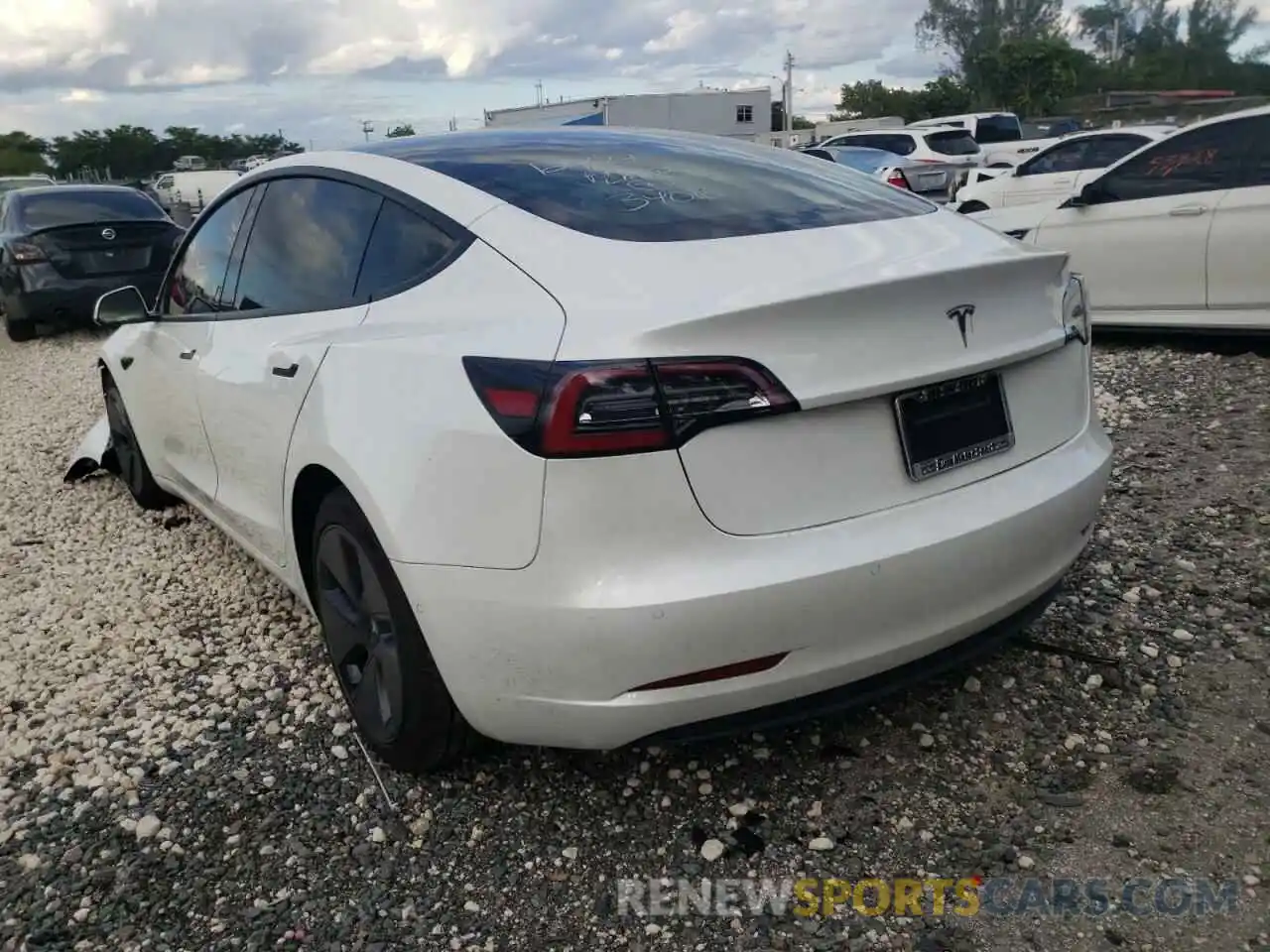 3 Photograph of a damaged car 5YJ3E1EA7MF973406 TESLA MODEL 3 2021