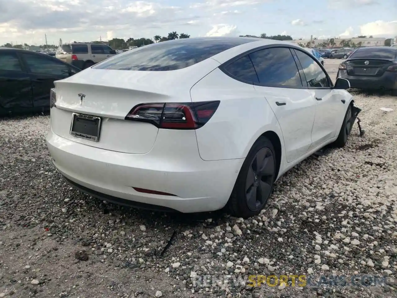 4 Фотография поврежденного автомобиля 5YJ3E1EA7MF973406 TESLA MODEL 3 2021