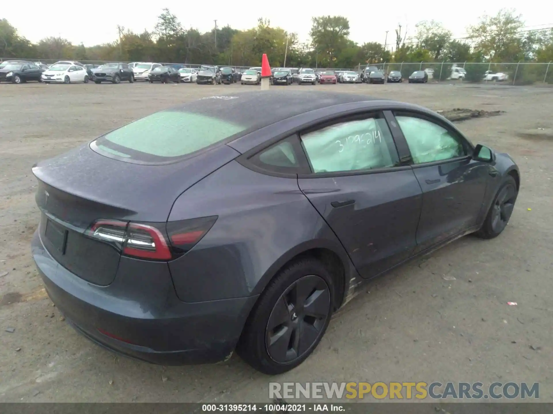 4 Фотография поврежденного автомобиля 5YJ3E1EA7MF974040 TESLA MODEL 3 2021