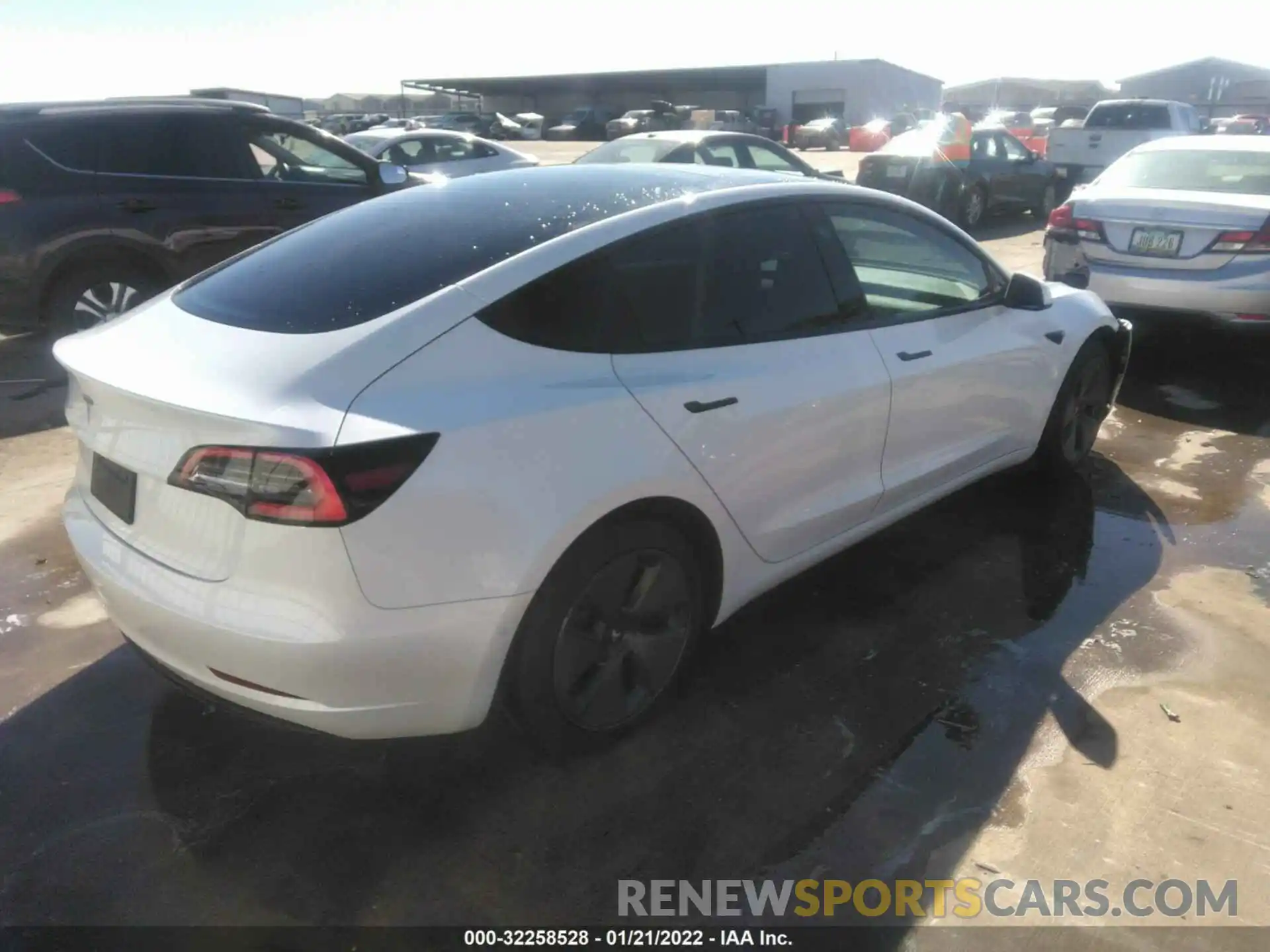 4 Photograph of a damaged car 5YJ3E1EA8MF017545 TESLA MODEL 3 2021