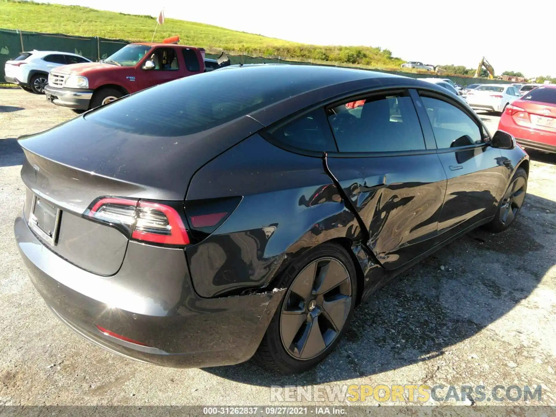 4 Photograph of a damaged car 5YJ3E1EA8MF030456 TESLA MODEL 3 2021